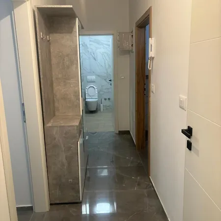 Apartman Tini 2 Póla